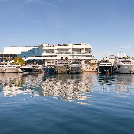 Båthotell Voilier Luxe Face Au Palais *